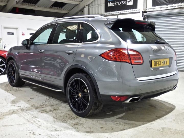 Porsche Cayenne 3.0 D V6 TIPTRONIC UKRoadRunner